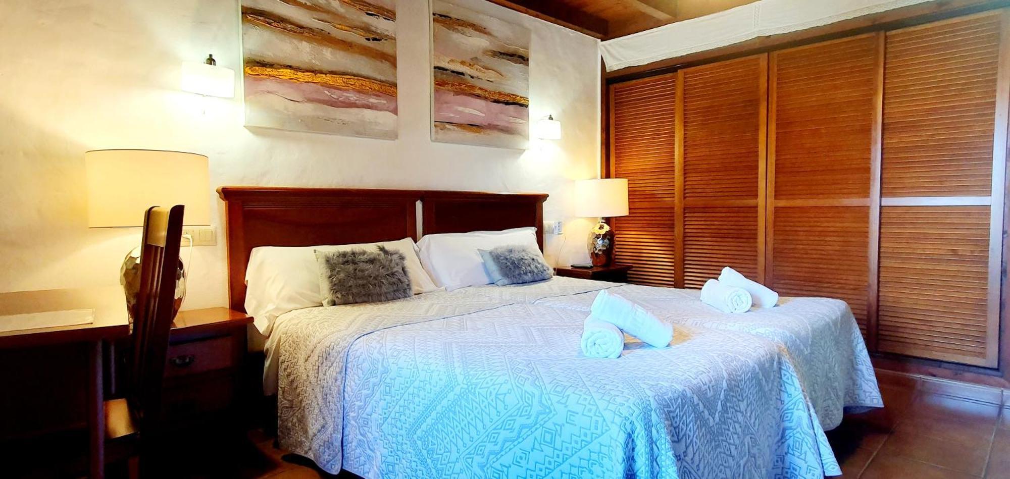 El Juacu Guest House Llanes Eksteriør bilde