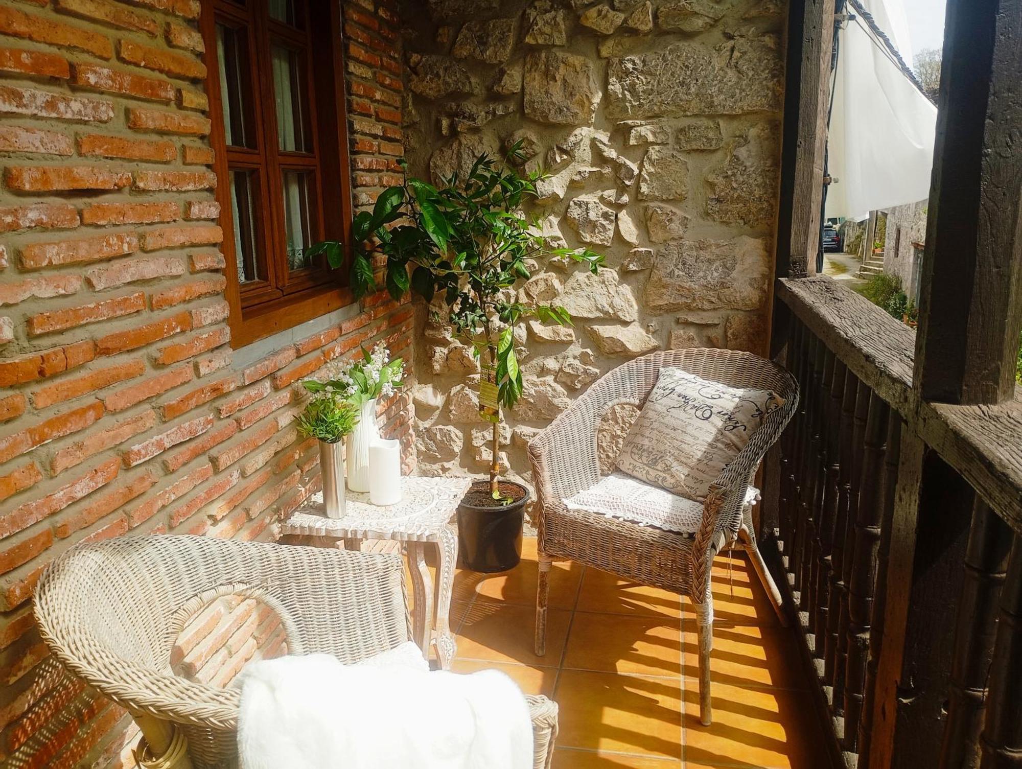 El Juacu Guest House Llanes Eksteriør bilde