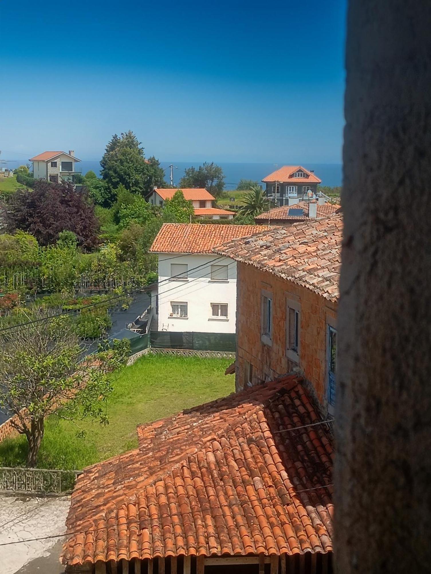 El Juacu Guest House Llanes Eksteriør bilde